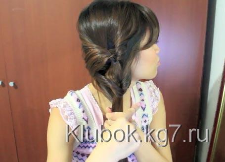 хвост на бок хвост на бок