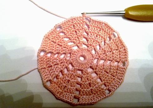 Knitting a white hat for summer!