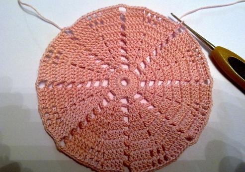 Knitting a white hat for summer!