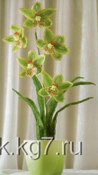 Орхидея зеленая из бисера