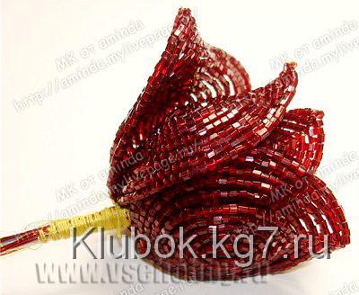 приматываем лепестки 4 круга бисерной розы ручной работы к стеблю приматываем лепестки 4 круга бисерной розы ручной работы к стеблю