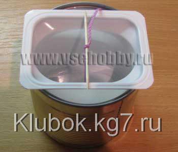 форма для свечи ручной работы помещена в консервную банку от протекания форма для свечи ручной работы помещена в консервную банку от протекания