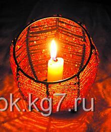 Оригинальный бисерный подсвечник Оригинальный бисерный подсвечник