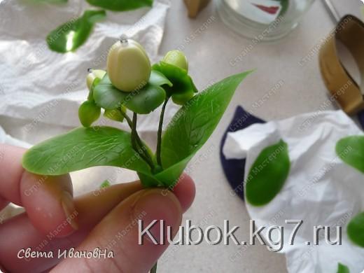 Здравствуйте!!!
Делюсь с вами мастер-классом по лепке гиперикума. Я в свои композиции люблю добавлять много мелкой красоты (маленькие цветочки, ягодки, плоды) иногда неизвестной Здравствуйте!!!
Делюсь с вами мастер-классом по лепке гиперикума. Я в свои композиции люблю добавлять много мелкой красоты (маленькие цветочки, ягодки, плоды) иногда неизвестной