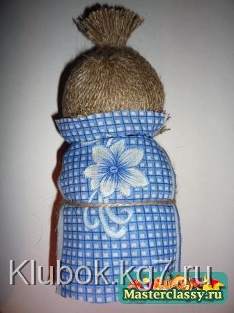 Пара домовых в корзинке своими руками