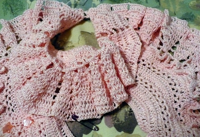 Озорной колокольчик - платьице крючком Озорной колокольчик - платьице крючком