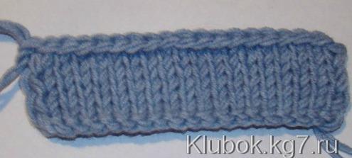 Cap hood knitted with <Daisy> pattern