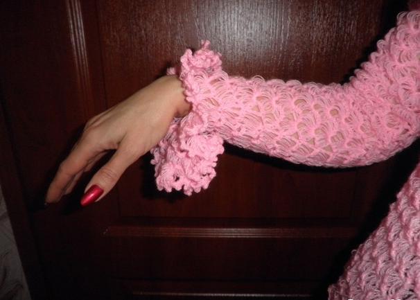 *Нарядная кофточка «воздушным узором»