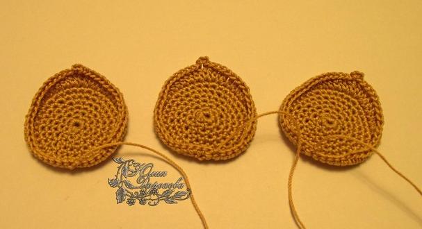 Красивые объемные розы крючком