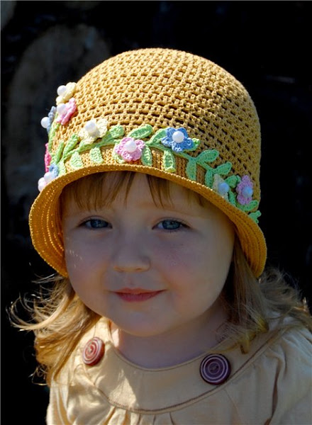 желтая шляпка (2) (440x600, 79Kb)