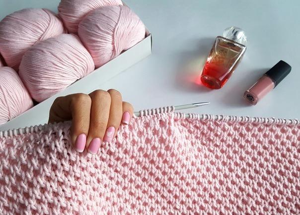 . Свитер с сотами спицами