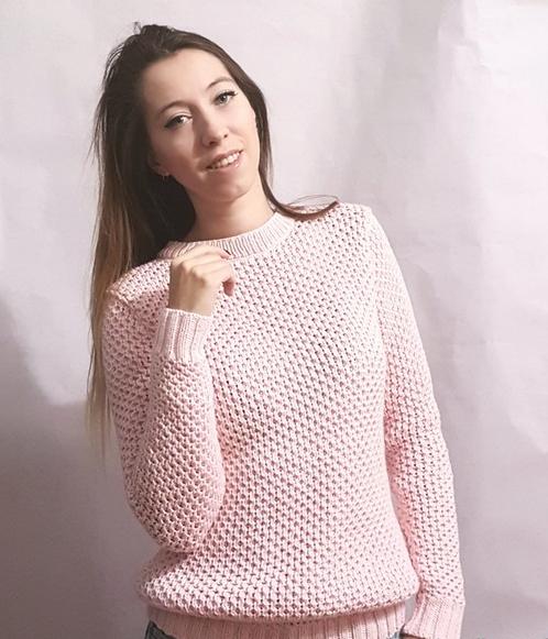 . Свитер с сотами спицами
