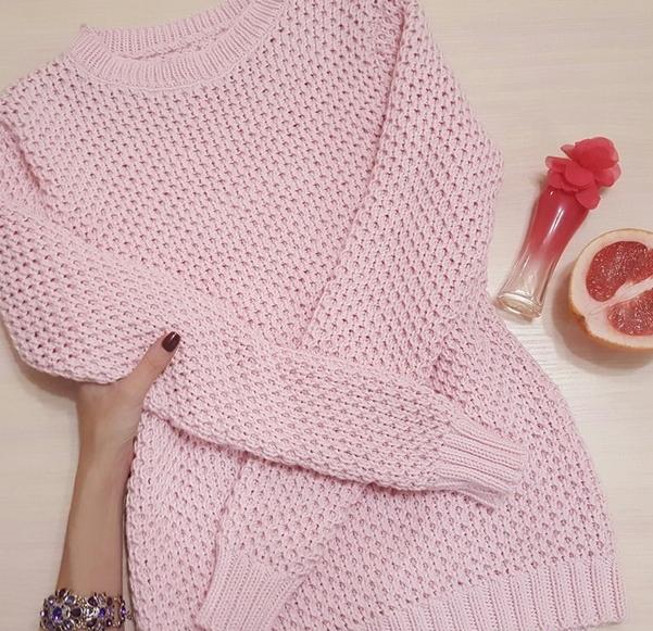 . Свитер с сотами спицами