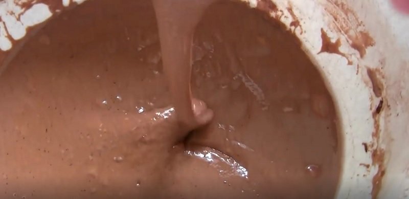 шоколадный пирог