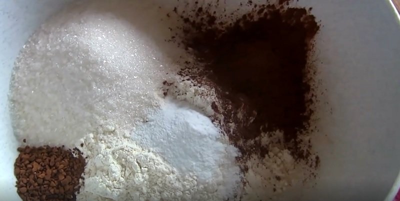 шоколадный пирог