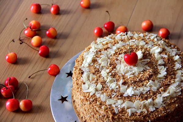 крем из сгущенки и сливочного масла