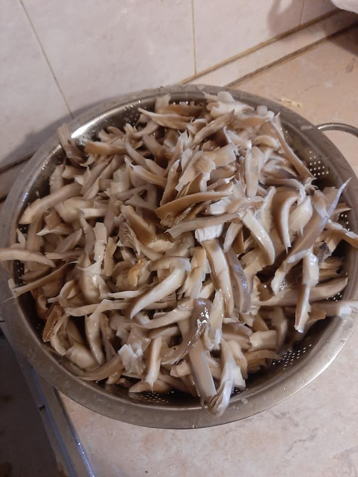 На изображении может находиться: еда