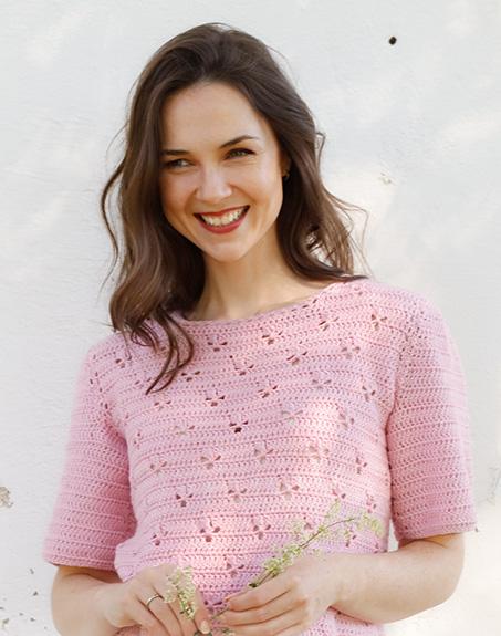 Hortense Top / DROPS 232-36 - Crocheted short-sleeve sweater in DROPS Cotton Merino. The piece is worked bottom up with lace pattern. Sizes S - XXXL.