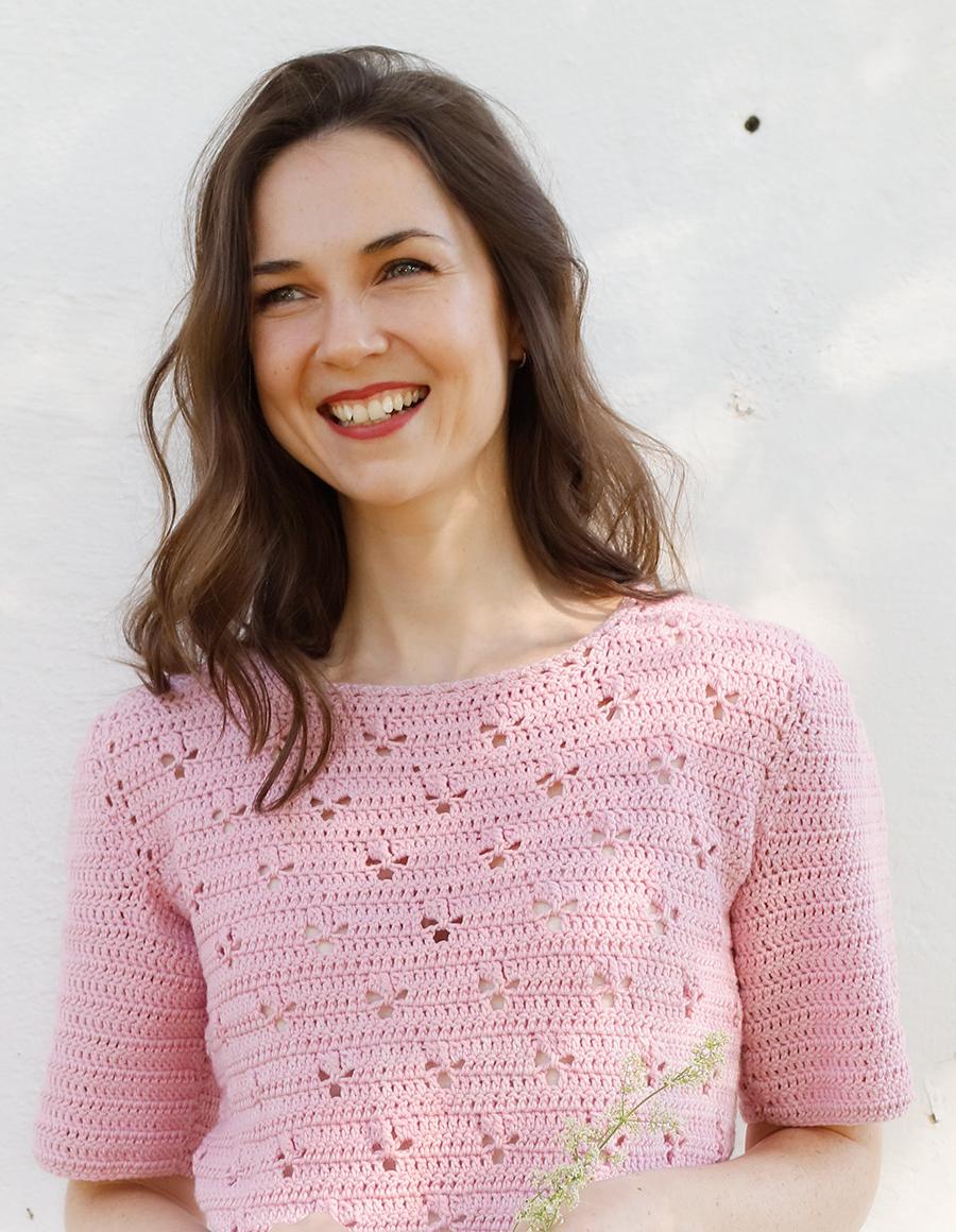 Hortense Top / DROPS 232-36 - Crocheted short-sleeve sweater in DROPS Cotton Merino. The piece is worked bottom up with lace pattern. Sizes S - XXXL.
