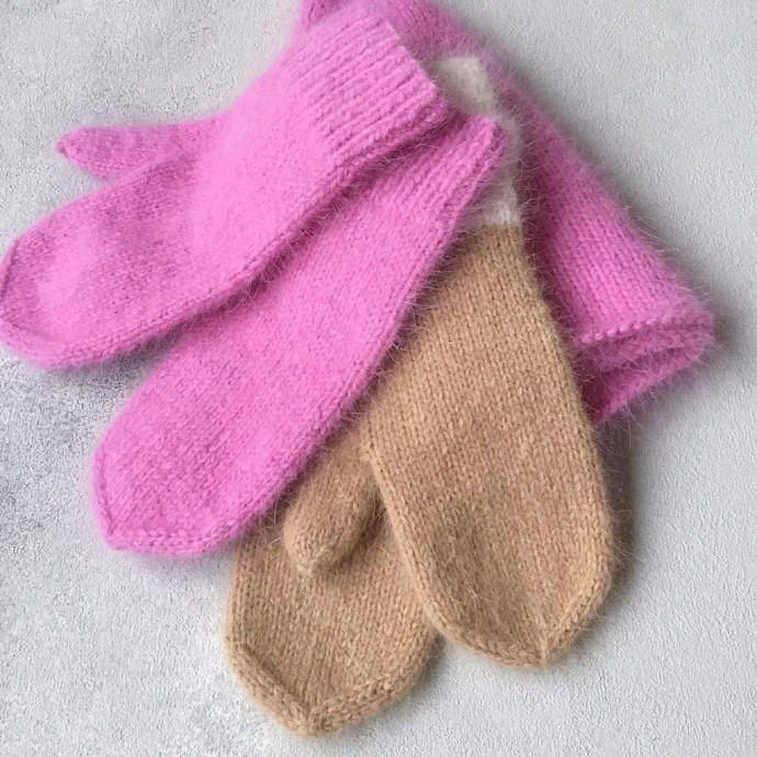 Уютные норковые варежки спицами Уютные норковые варежки спицами