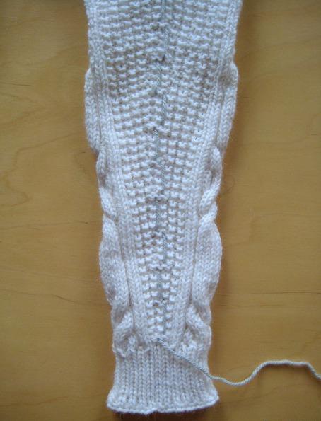 Я влюбилась этот белоснежный пуловер с мехом. Вязать сложно, удержаться не возможно