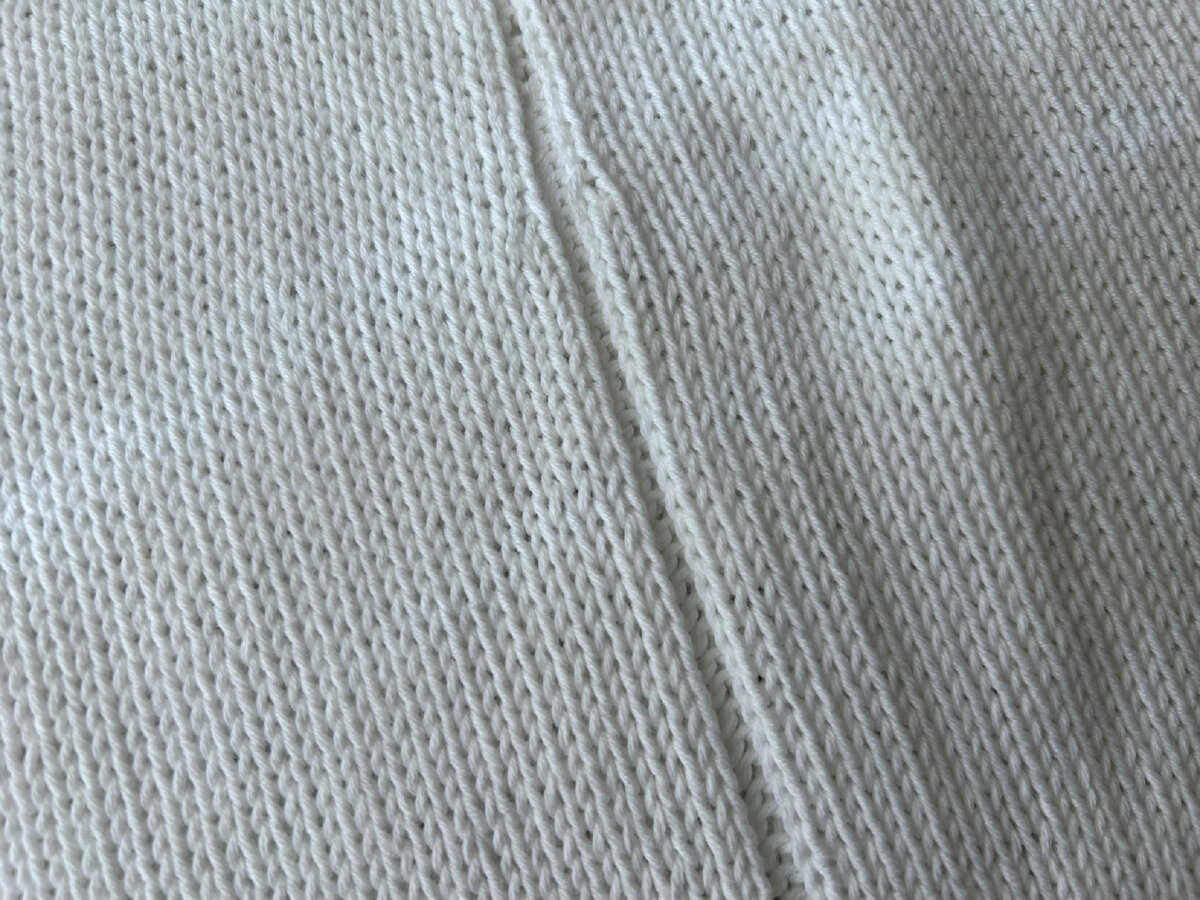 прибавки рядом с имитацией бокового шва