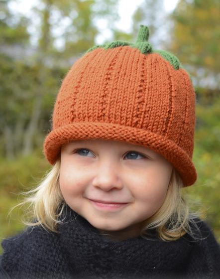 Sweet Pumpkin / DROPS Extra 0-966 - Knitted hat for baby and children in DROPS Karisma. Sizes 0 - 8 years. Theme: Halloween
