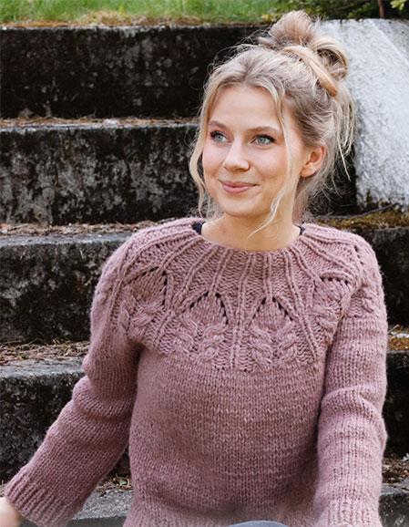 Harvest Queen / DROPS 218-1 - Knitted sweater in 2 strands DROPS Air or 1 strand Snow. The piece is worked top down with round yoke, lace pattern and cables. Sizes XS - XXL.