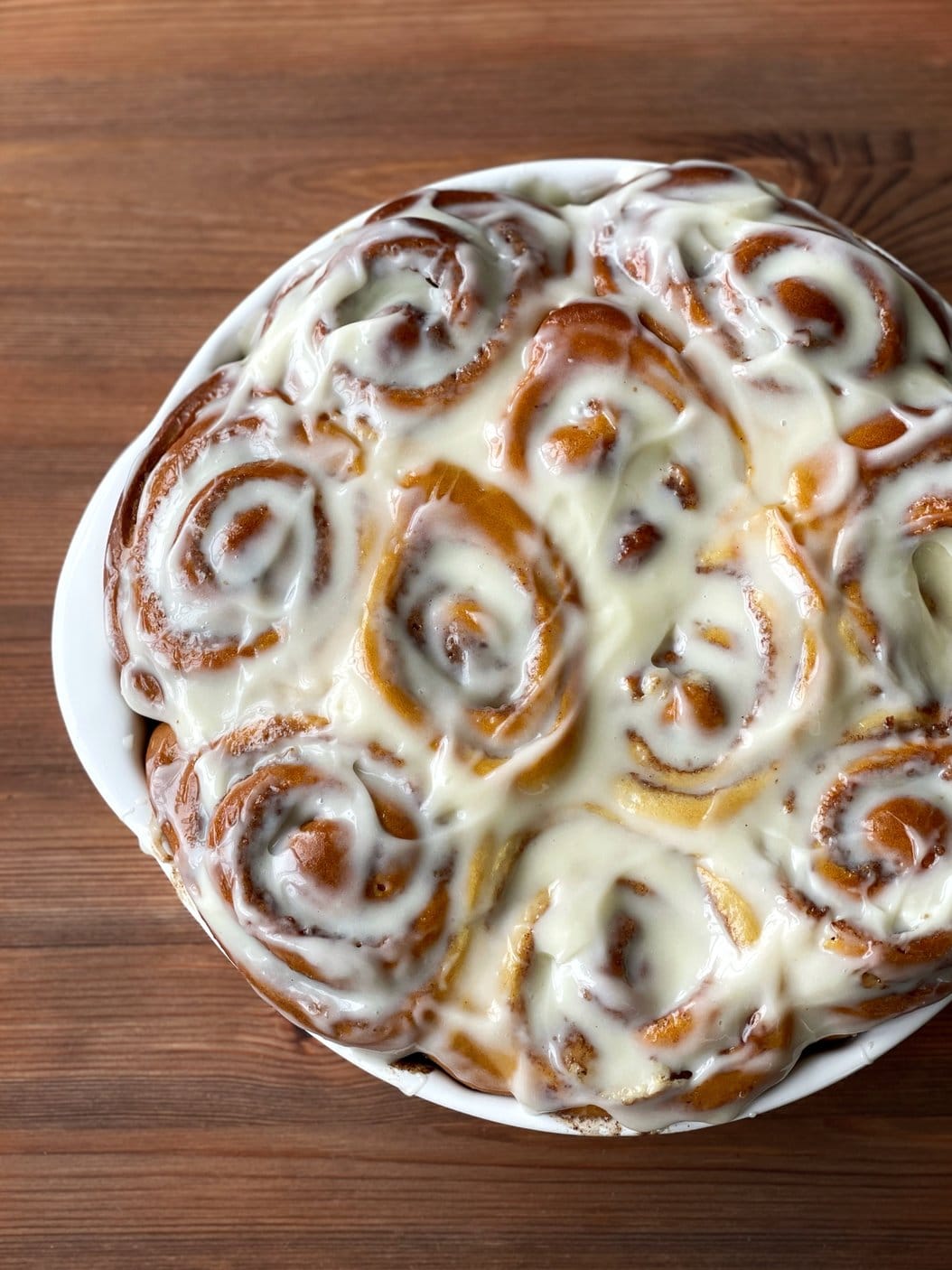 На зображенні може бути: булка з корицею