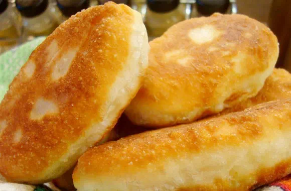 Пирожки с картошкой, жареные на сковороде
