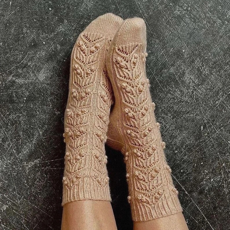 Рельефный узор спицами для вязания носков Рельефный узор спицами для вязания носков