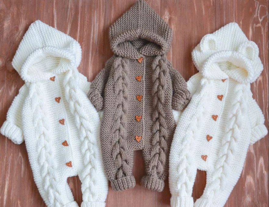 Детский комбинезон c косами размер от 3х до 12 месяцев Детский комбинезон c косами размер от 3х до 12 месяцев