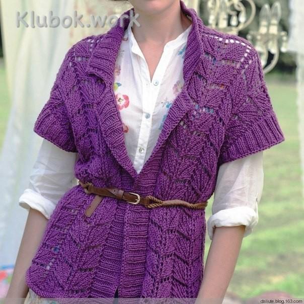 Ажурный, связанный спицами жилет Ажурный, связанный спицами жилет