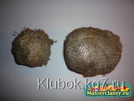 Пара домовых в корзинке своими руками