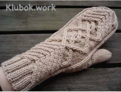 Варежки рельефным узором. Варежки рельефным узором.