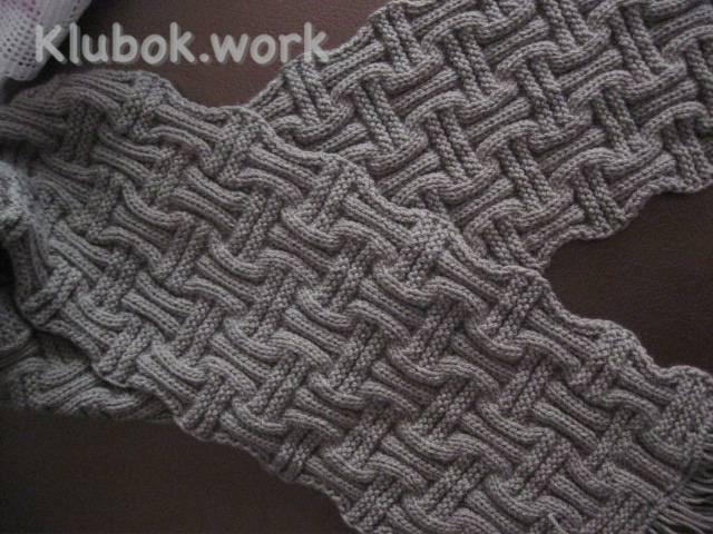 Мужской шарф с эффектным узором Мужской шарф с эффектным узором